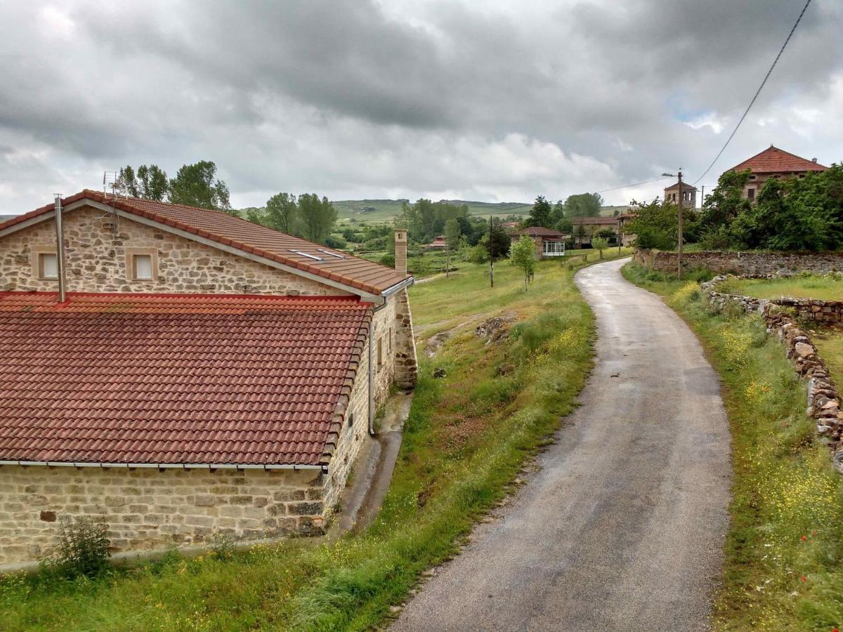 Casa Druna Lee ; Casa En El Campo Leilighet Santa Gadea  Eksteriør bilde